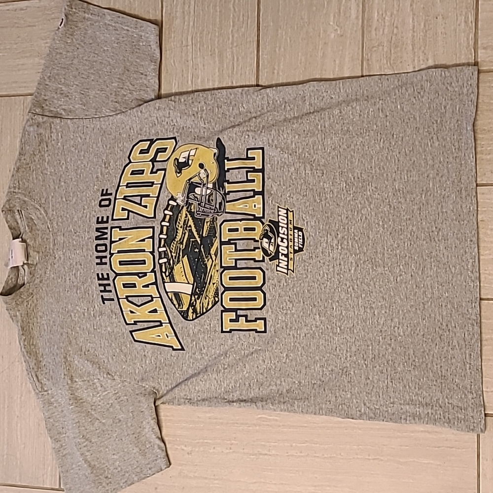 Champion Akron Zips football team tshirt